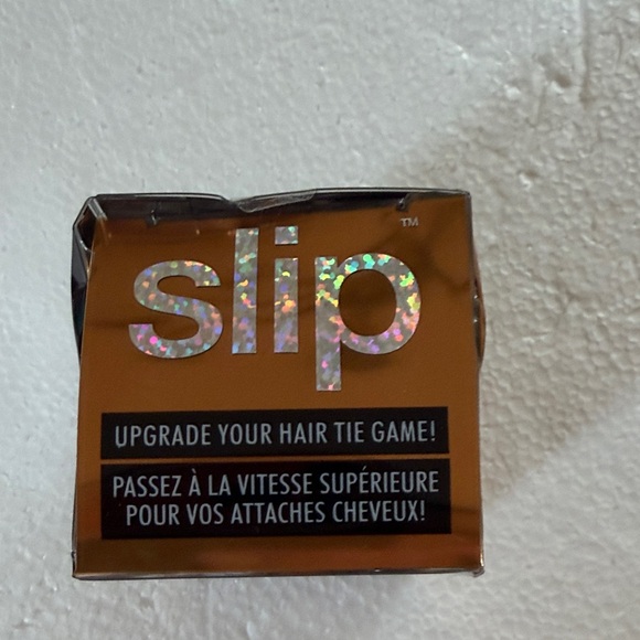 NWT Slip Silk Skinny Scrunchies Set -of 4 Cream, Tan, Black, grey with crystals - Picture 5 of 5